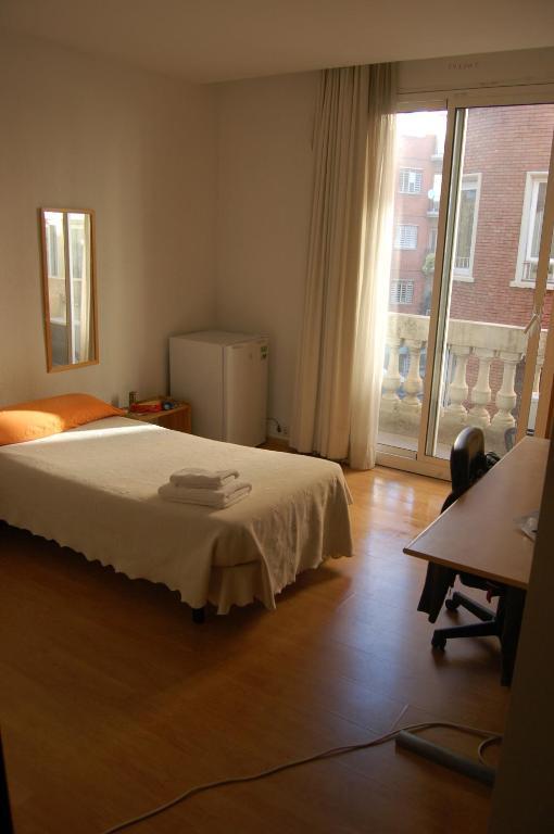 Residencia Universitaria Augusta Bed and Breakfast Barcelona Habitación foto